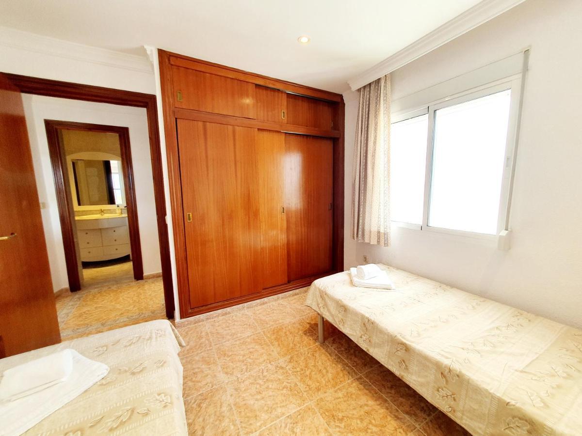 Luna Beach Seafront Marbella Luaran gambar