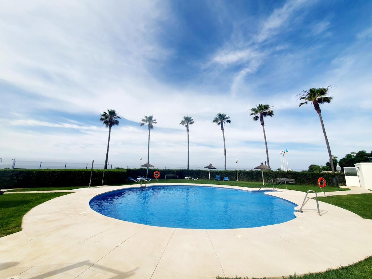 Luna Beach Seafront Marbella Luaran gambar