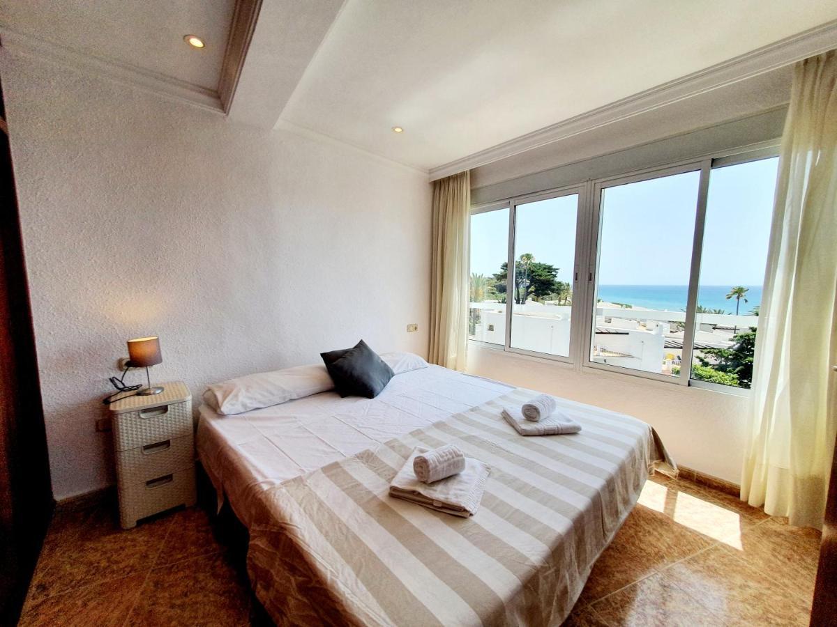 Luna Beach Seafront Marbella Luaran gambar