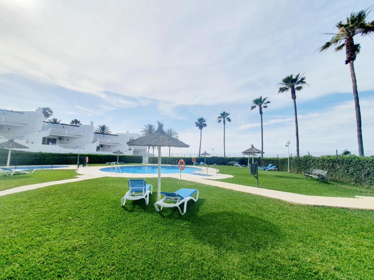 Luna Beach Seafront Marbella Luaran gambar